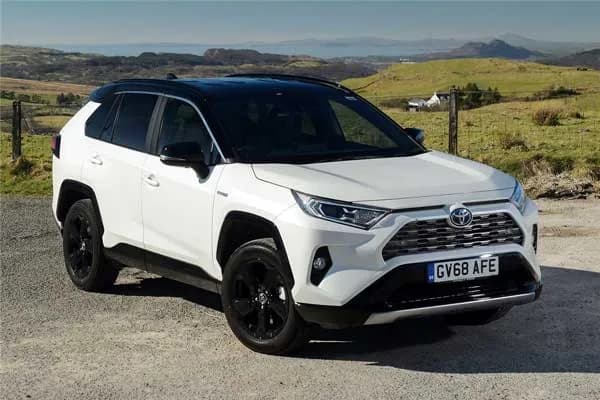 تویوتا RAV4 — خودروی شاسیبلند محبوب با گیربکس اتوماتیک