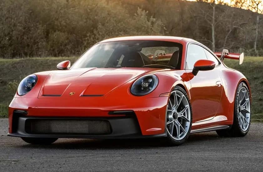 پورشه 911 GT3:بررسی،تاریخچه و ویژگیهای هر نسل